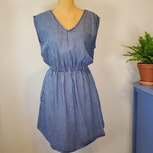Chambray Vneck Capsleeve Denim Dress XS